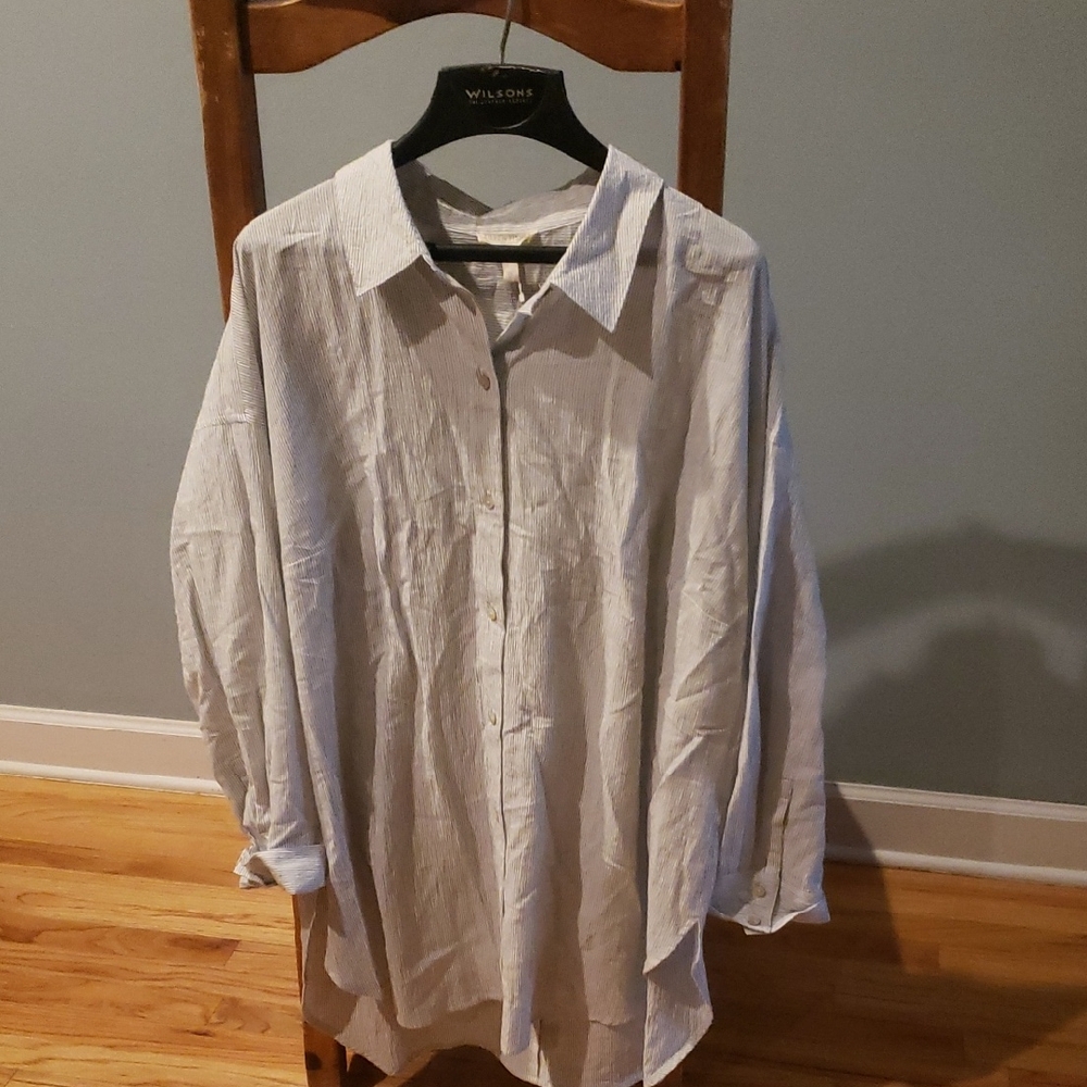 Eileen Fisher Light Gray Casual Button-Down Shirt